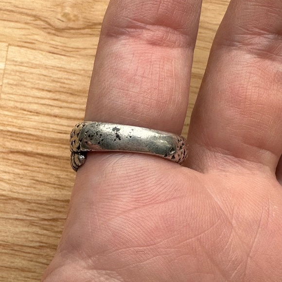 One of a Kind Vintage Sterling Silver Snake Ring with Round CZ Center size 9.5 - Picture 6 of 10